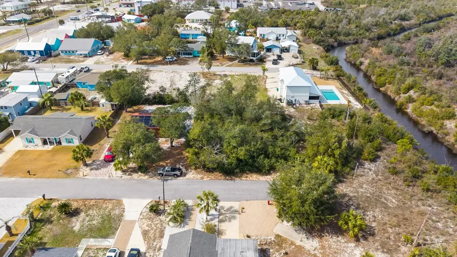 109 N 27th St, Mexico Beach, FL 32456 - #2