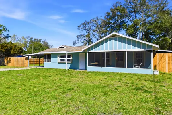 1012 Nw Ave C, Carrabelle, FL 32322