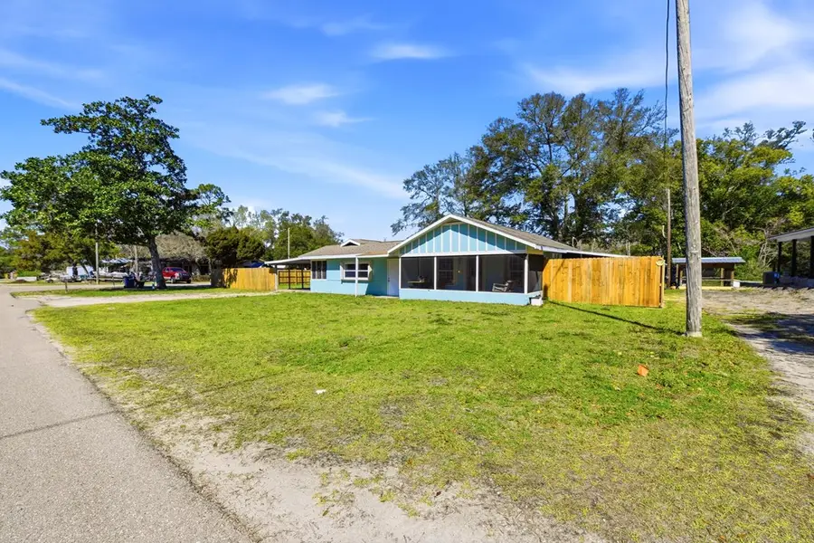 1012 Nw Ave C, Carrabelle, FL 32322 - #2