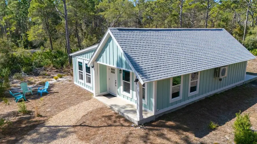 121 Cedar St, Eastpoint, FL 32328 - #2