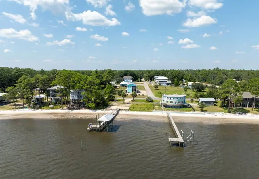 154 Delaware St, Lanark Village, FL 32323 - #2