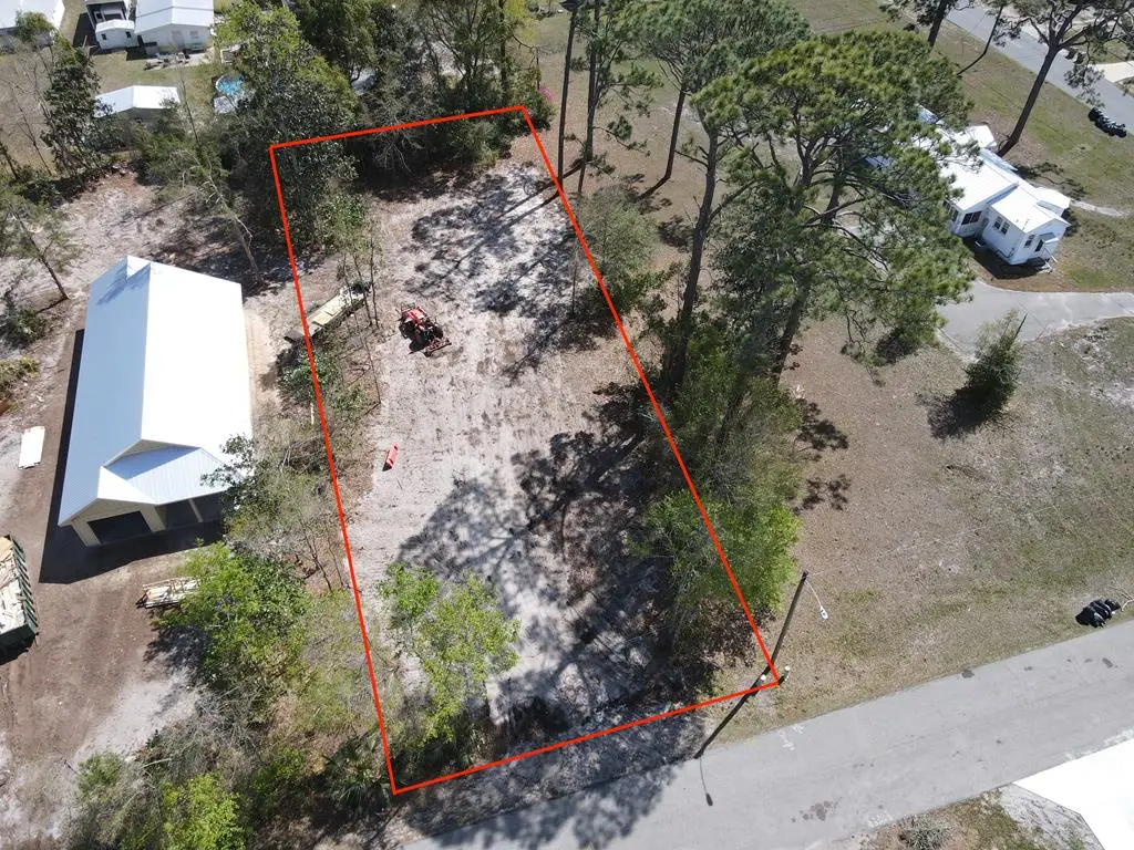 902 16th St, Port Saint Joe, FL 32456 - #1