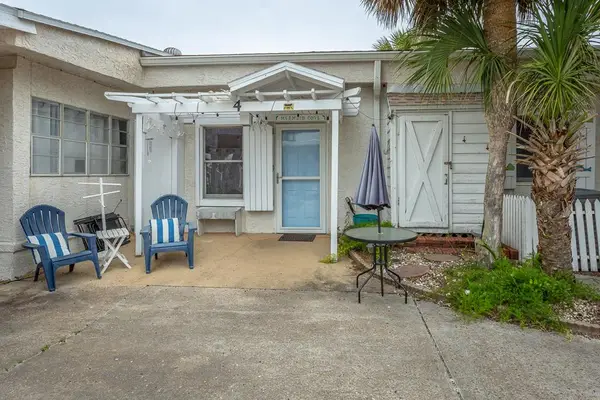 633 E Gorrie Dr #4, St. George Island, FL 32328