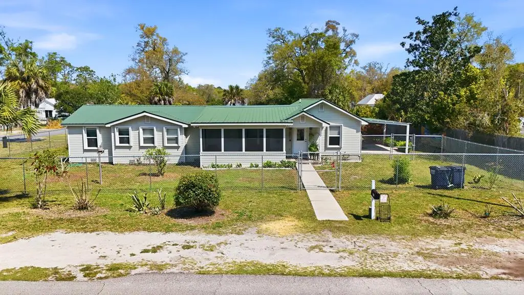 212 Nw Ave C, Carrabelle, FL 32322 - #1