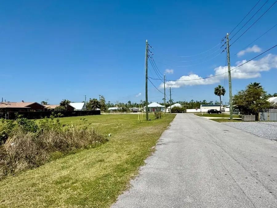 133 Pine St, Mexico Beach, FL 32456 - #2