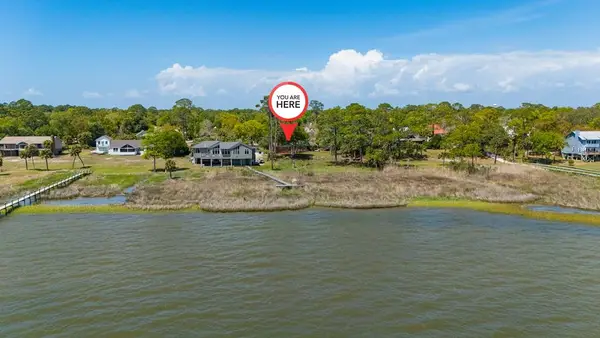 26 17th St, Apalachicola, FL 32320