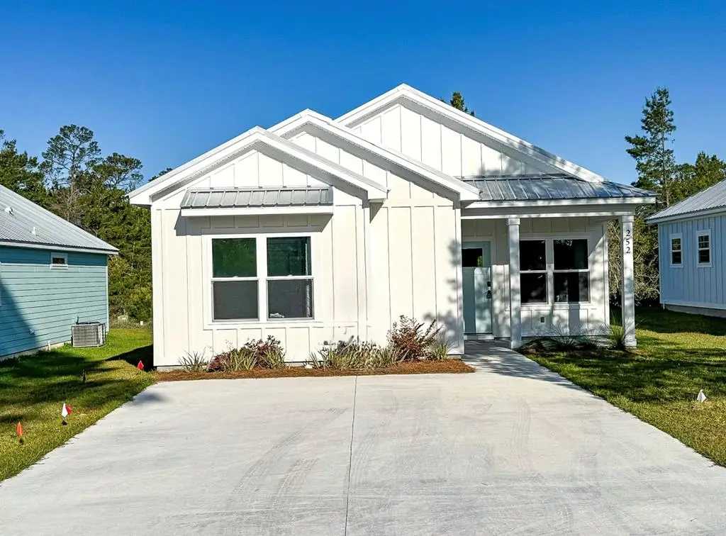 252 Ante-beppum Loop, Carrabelle, FL 32322 - #1