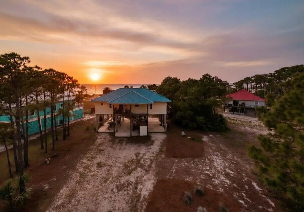 833 W Bay Shore Dr, Saint George Island, FL 32328 - #1