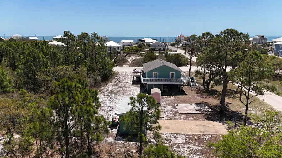 480 W Bay Shore Dr, Saint George Island, FL 32328 - #2