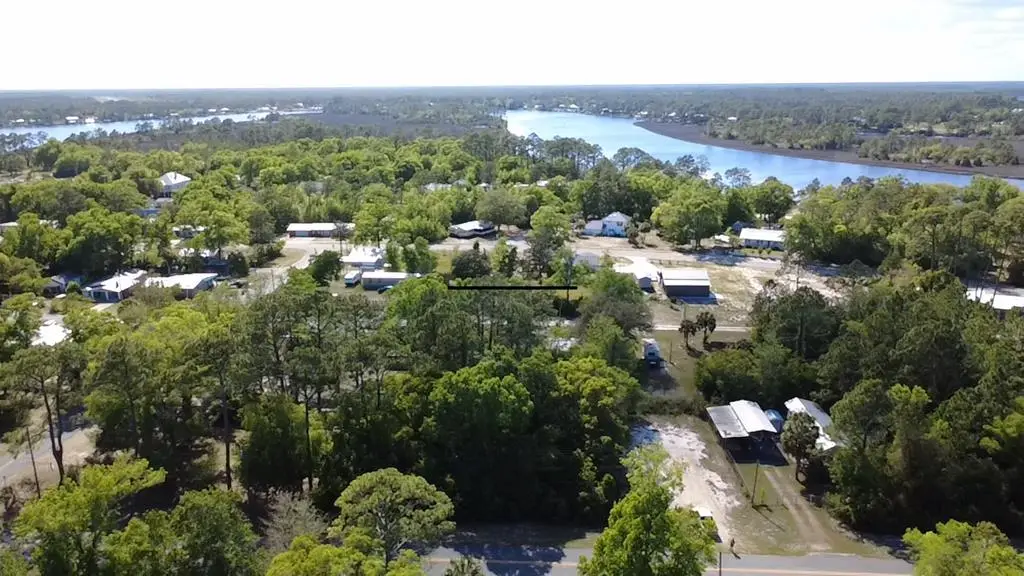 9 Nw 9th St, Carrabelle, FL 32322 - #1