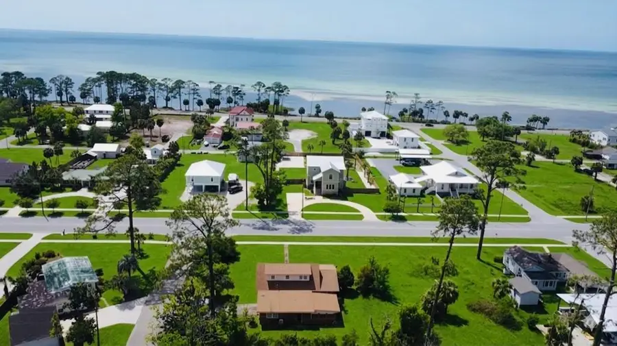 1411 Monument Ave, Port Saint Joe, FL 32456 - #3