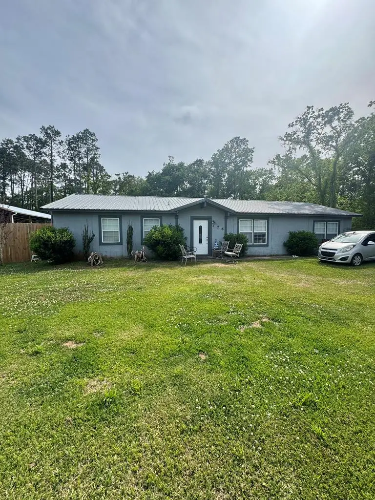 176 Charles Ave, Wewahitchka, FL 32465 - #1