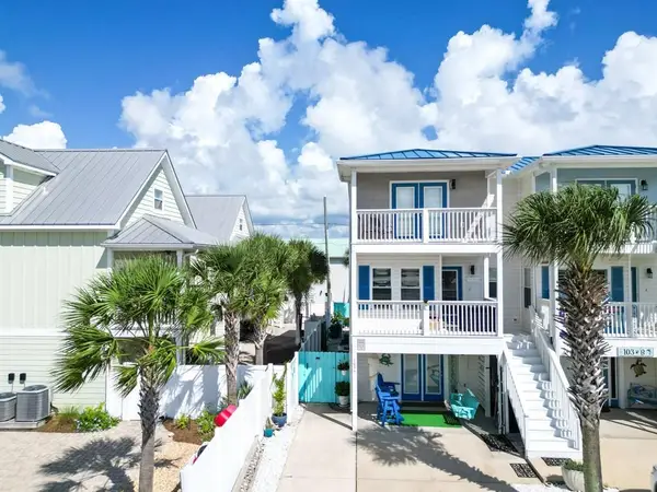 103 41st St, Mexico Beach, FL 32456