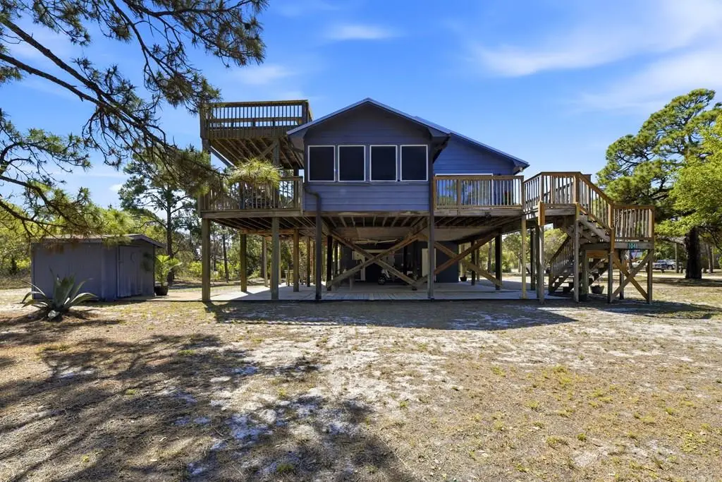 1048 W Bay Shore Dr, Saint George Island, FL 32328 - #1