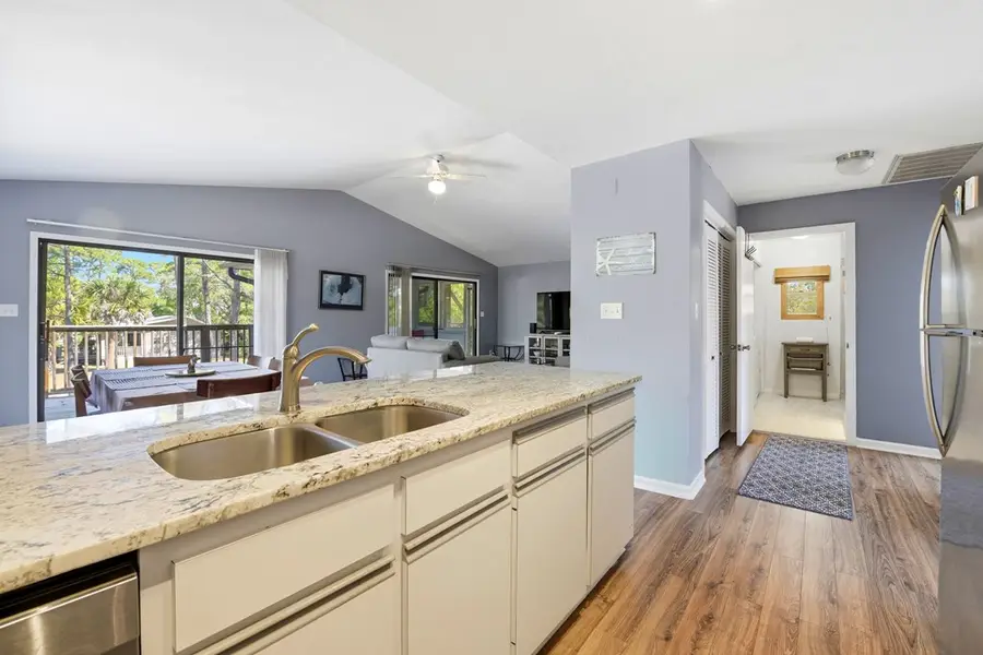 1048 W Bay Shore Dr, Saint George Island, FL 32328 - #3