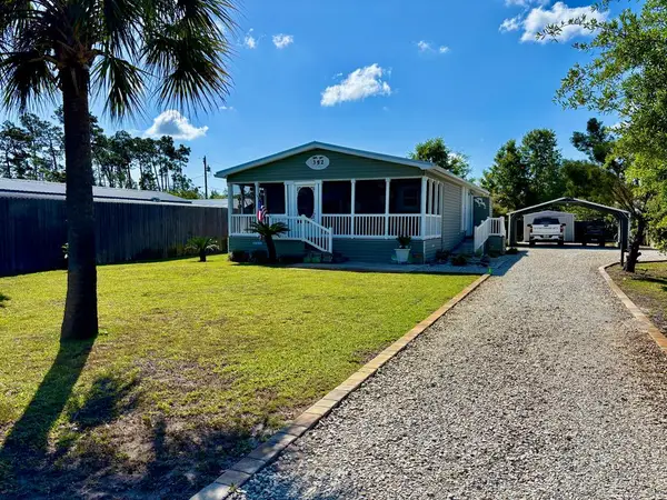 352 Gulf St, Port St. Joe, FL 32456