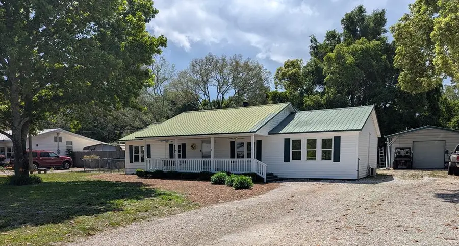 202 Old Ferry Dock Rd, Eastpoint, FL 32328 - #2