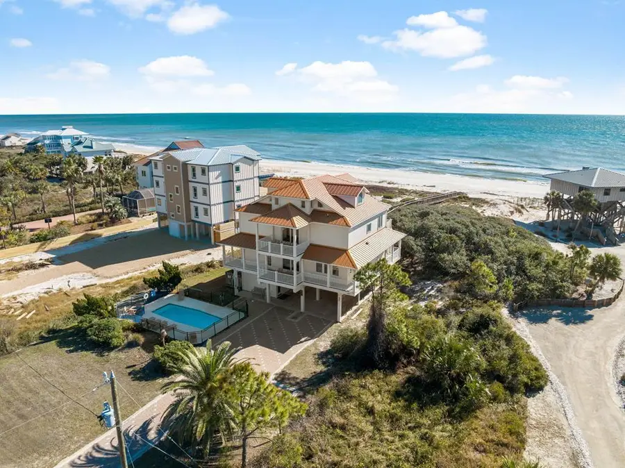 1564 E Gulf Beach Dr, Saint George Island, FL 32328 - #3