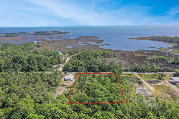 1663 Hwy 98 W, Carrabelle, FL 32322