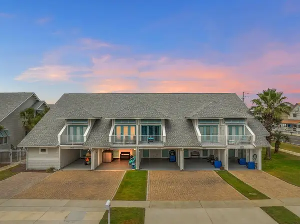 100 S 38th St #D, Mexico Beach, FL 32456