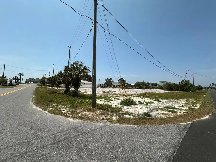 14/15 Atlantic St, Port Saint Joe, FL 32456 - #2