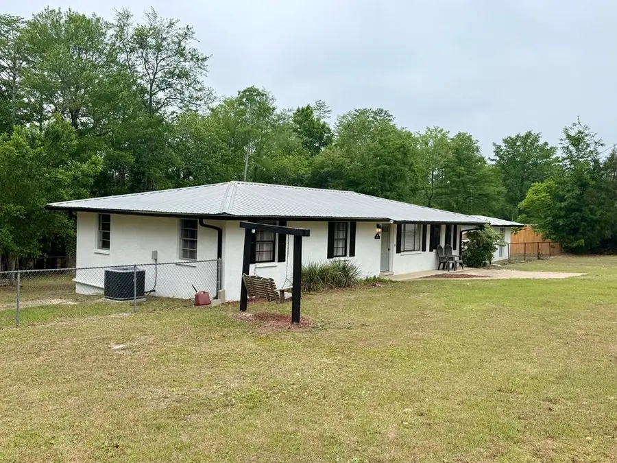 117 Pope Ave, Wewahitchka, FL 32465 - #3