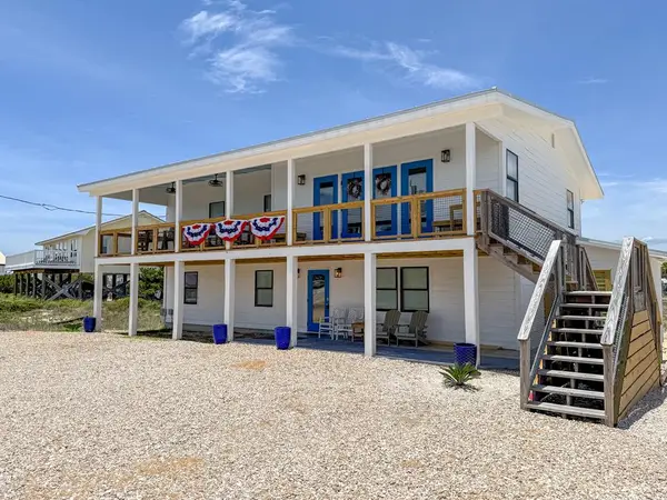 473 W Gorrie Dr, St. George Island, FL 32328