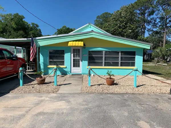 8-1 Parker Ave, Lanark Village, FL 32323