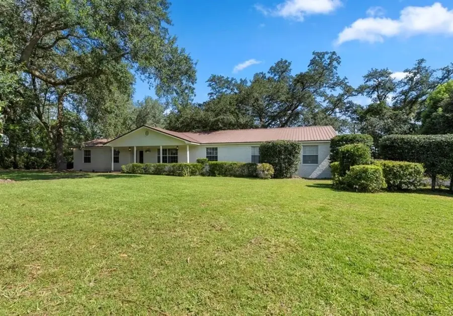 480 Lakeview Dr, Wewahitchka, FL 32465 - #3