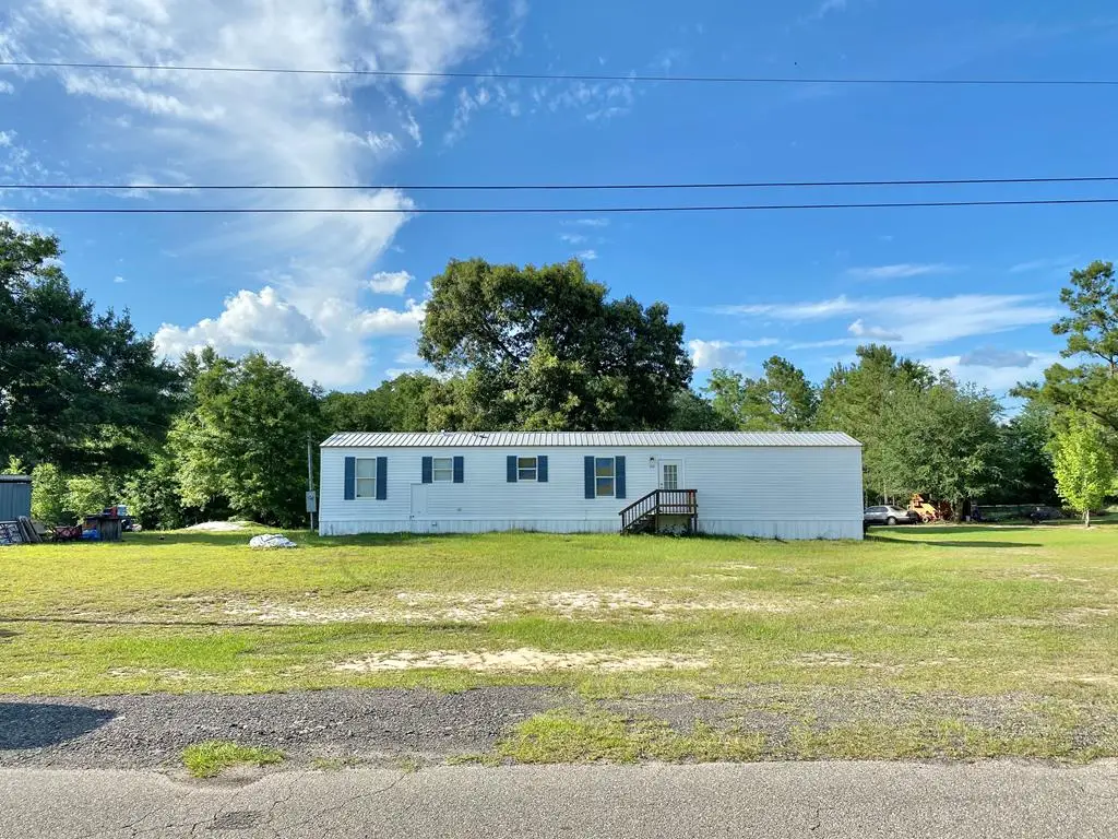 352 Michael St, Wewahitchka, FL 32465 - #1