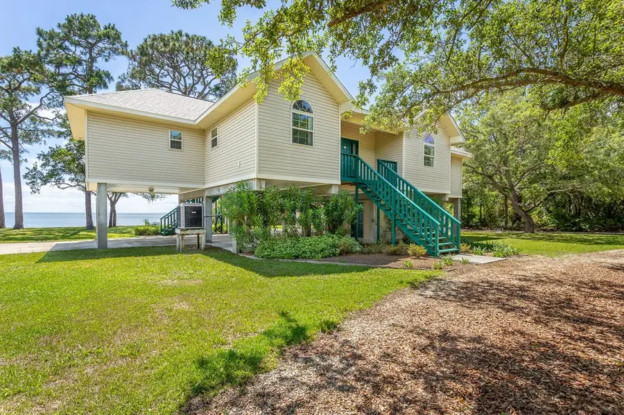 79 S Bay Shore Dr, Eastpoint, FL 32328 - #2