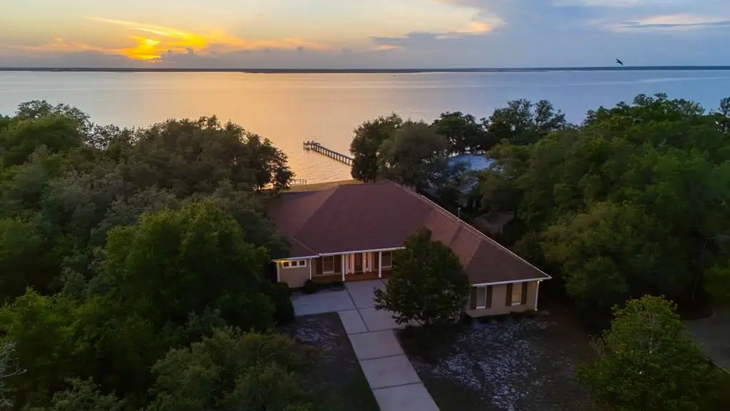 123 N Bay Shore Dr, Eastpoint, FL 32328 - #1