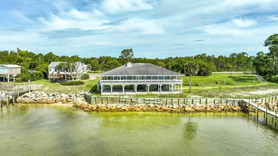 2074 Hwy 98 W, Carrabelle, FL 32322 - #2