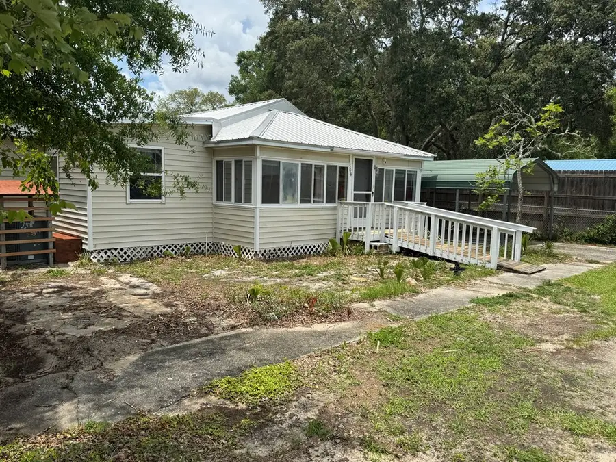 505 Nw 3rd St, Carrabelle, FL 32322 - #3