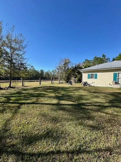 303 Angela Ct, Wewahitchka, FL 32465 - #2