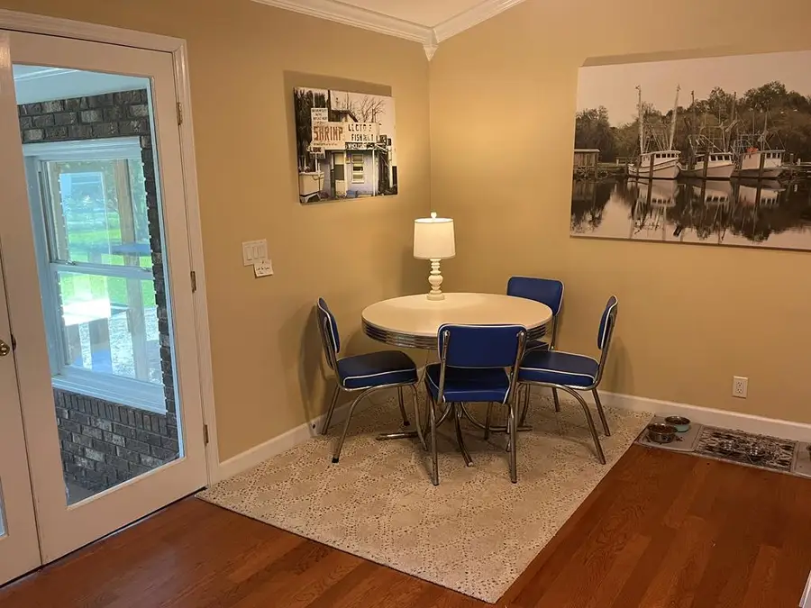 9 Apalachee St, Apalachicola, FL 32320 - #3