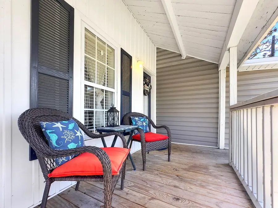 230 7th St, Port Saint Joe, FL 32456 - #2