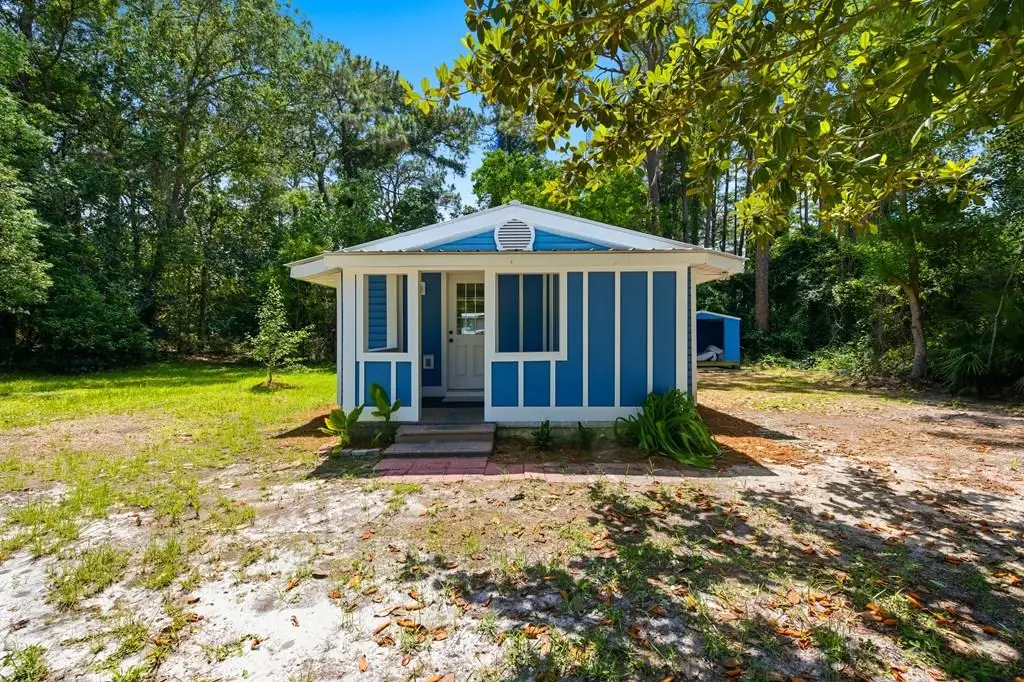 1209 Ne 1st St, Carrabelle, FL 32322 - #1