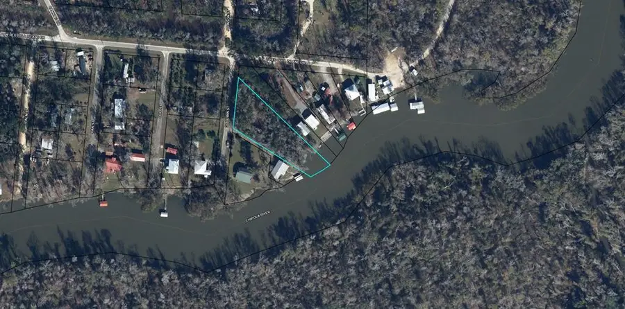 134 Goodwin St, Wewahitchka, FL 32465 - #2