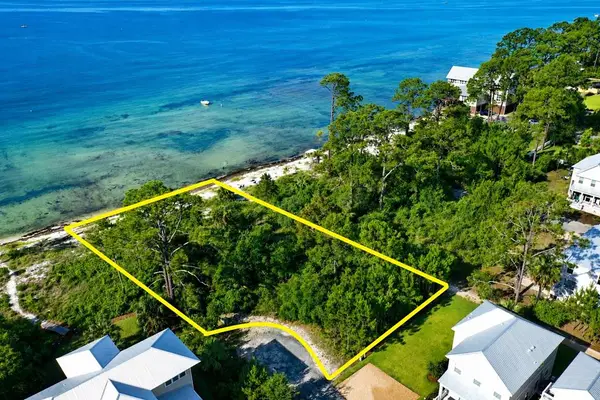308 Gullwing Way, St. Teresa, FL 32358