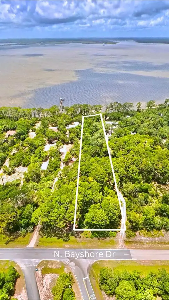 219 N Bay Shore Dr, Eastpoint, FL 32328