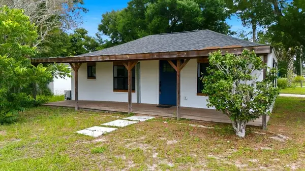 302 Nw 9th St, Carrabelle, FL 32322