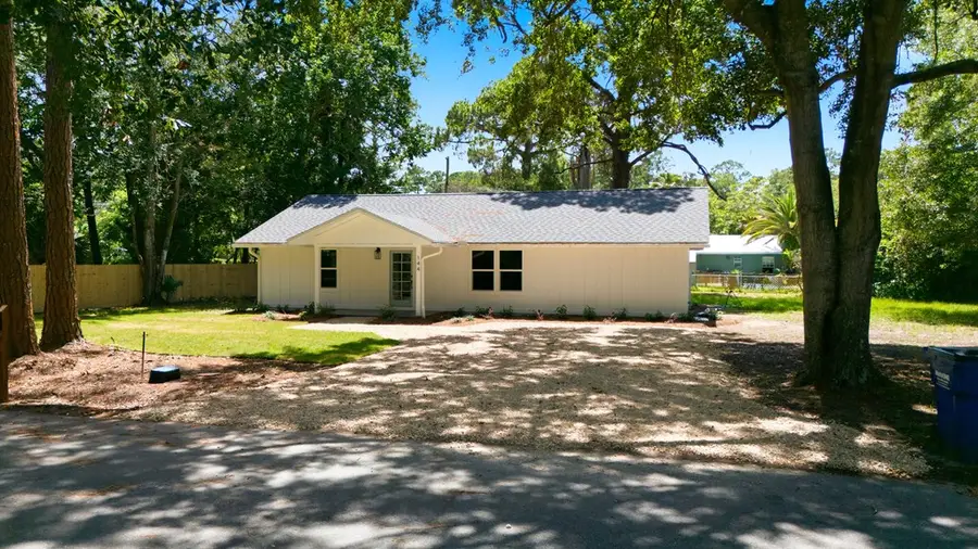 144 21st Ave, Apalachicola, FL 32320 - #3