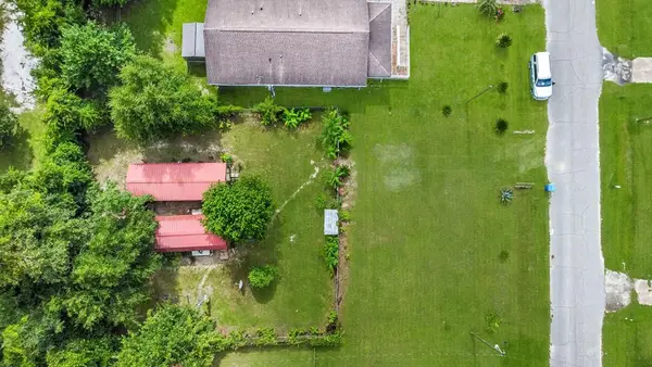 518 Chipola Ave, Wewahitchka, FL 32465