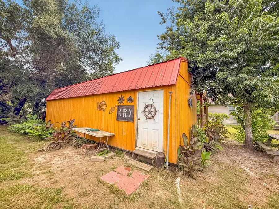 518 Chipola Ave, Wewahitchka, FL 32465 - #3