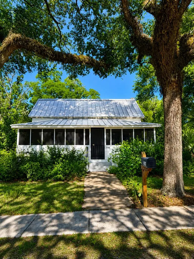506 Tallahassee St, Carrabelle, FL 32322 - #1
