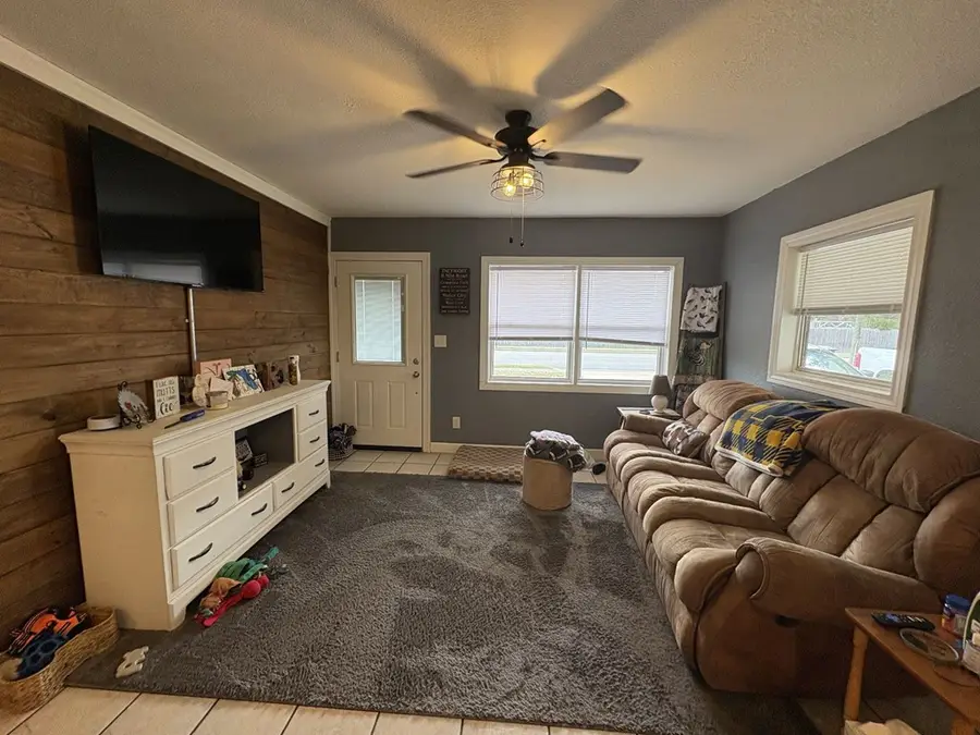 571 W 2nd St, Wewahitchka, FL 32465 - #3