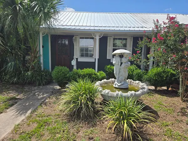 34-3 Holland Ave, Lanark Village, FL 32323