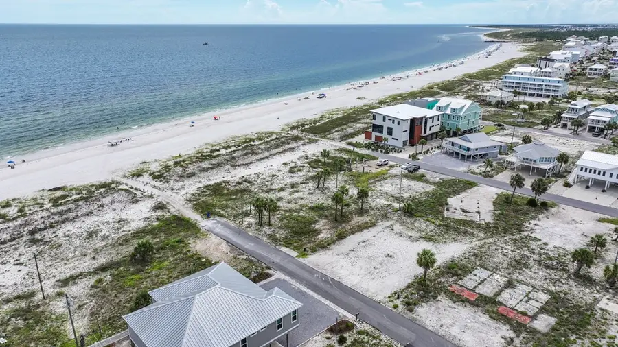 106 29th St, Mexico Beach, FL 32456 - #3