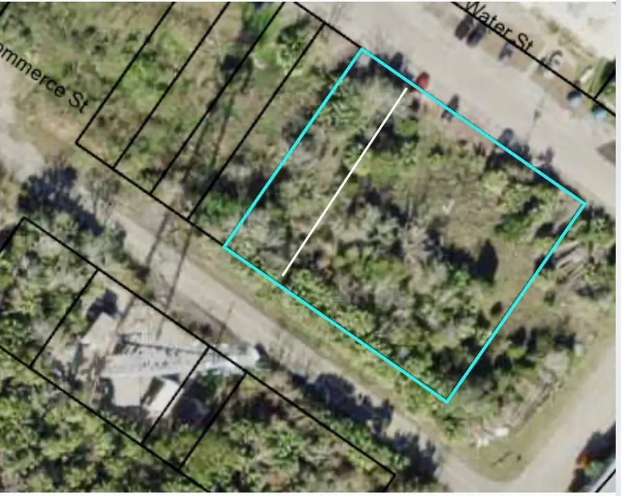 286 Water St, Apalachicola, FL 32320 - #3